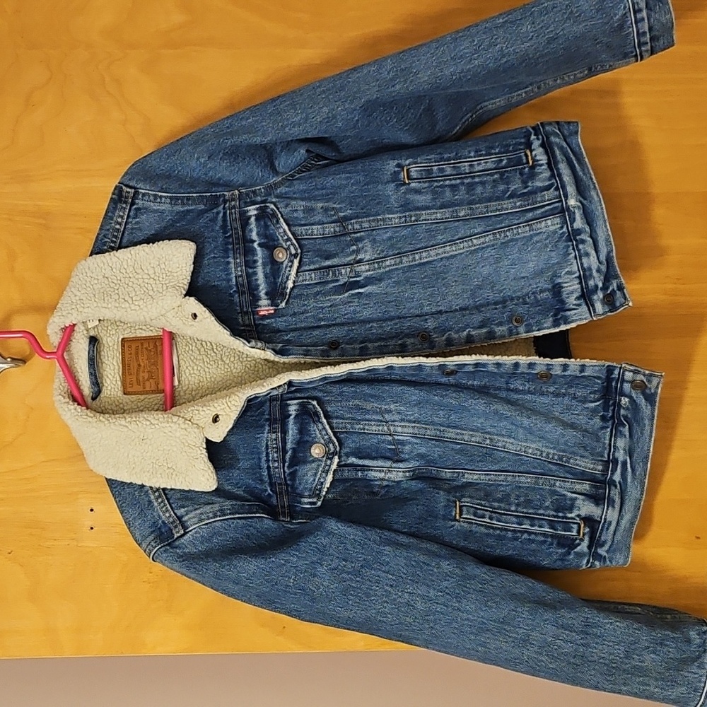 Levi sherpa jean jacket